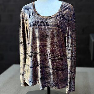 Chico’s Embossed Reptile Texture Stretch Knit Top Long Sleeve Scoop Neck (Sz 1)